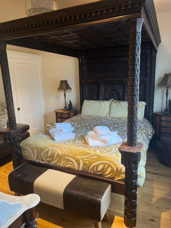Abbey Canterbury Bagian luar foto